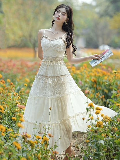 Bohemian retro dress women's summer seaside vacation skirt Yunnan Lijiang travel wear suspender suit