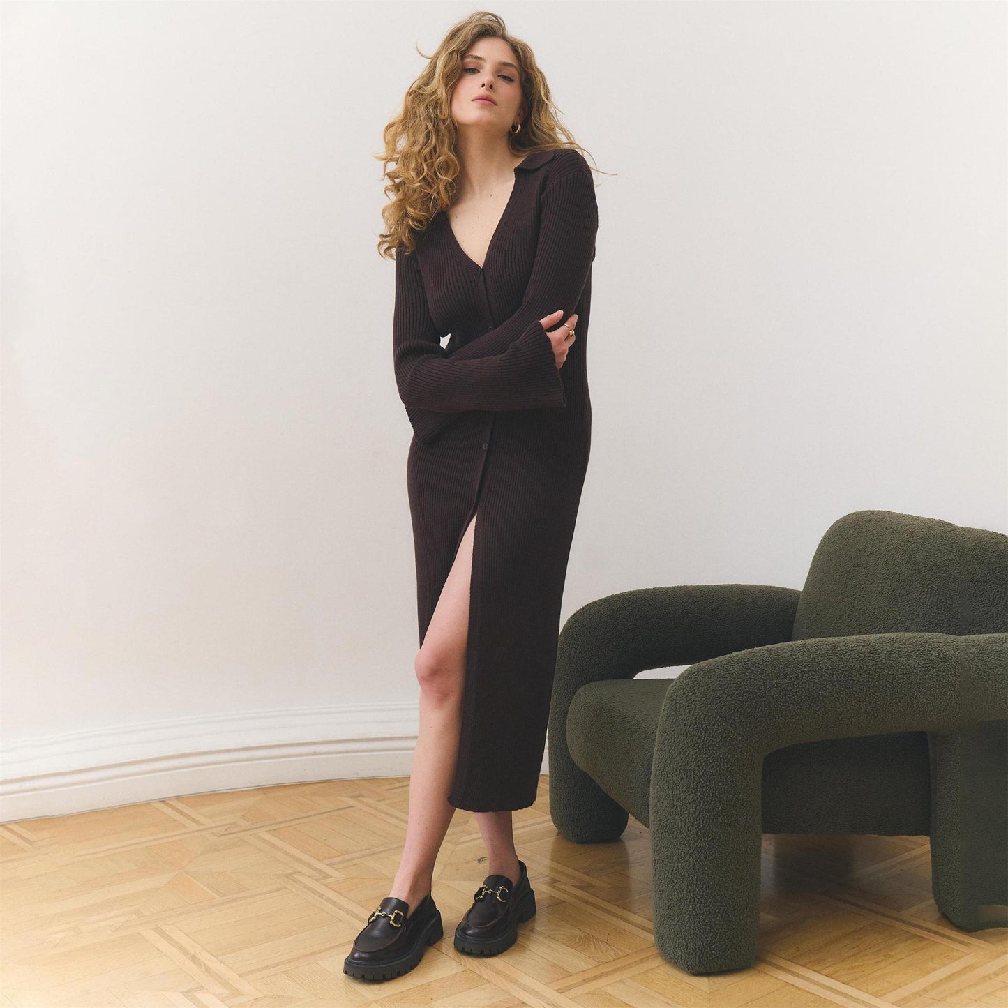 elegance temperament V-neck long knitted sweater women's early spring new wear open-ended long-sleeved knitted jacket