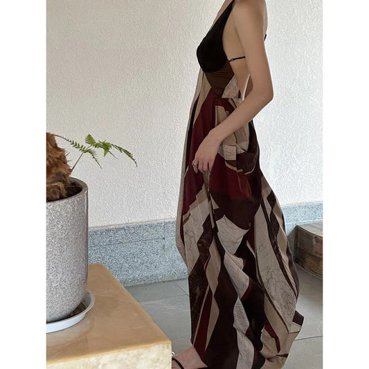 2025 Classical cold feeling retro distant mountain dai dou stacked silk satin niche design abstract printing stand-up dress