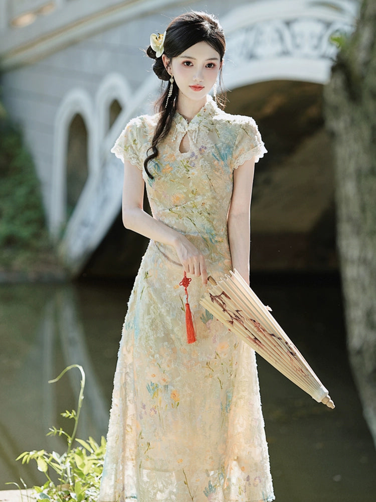 Republic of China style women's clothing new Chinese style beautiful cheongsam summer girl young retro burning flower temperament thin dress