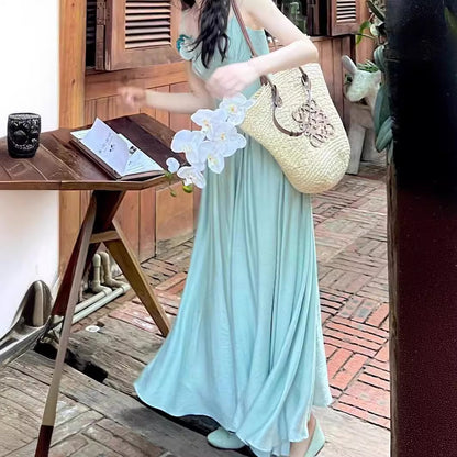 2025 Mint soda blue-green pendulum temperament dress fairy suspender long dress popular new seaside vacation