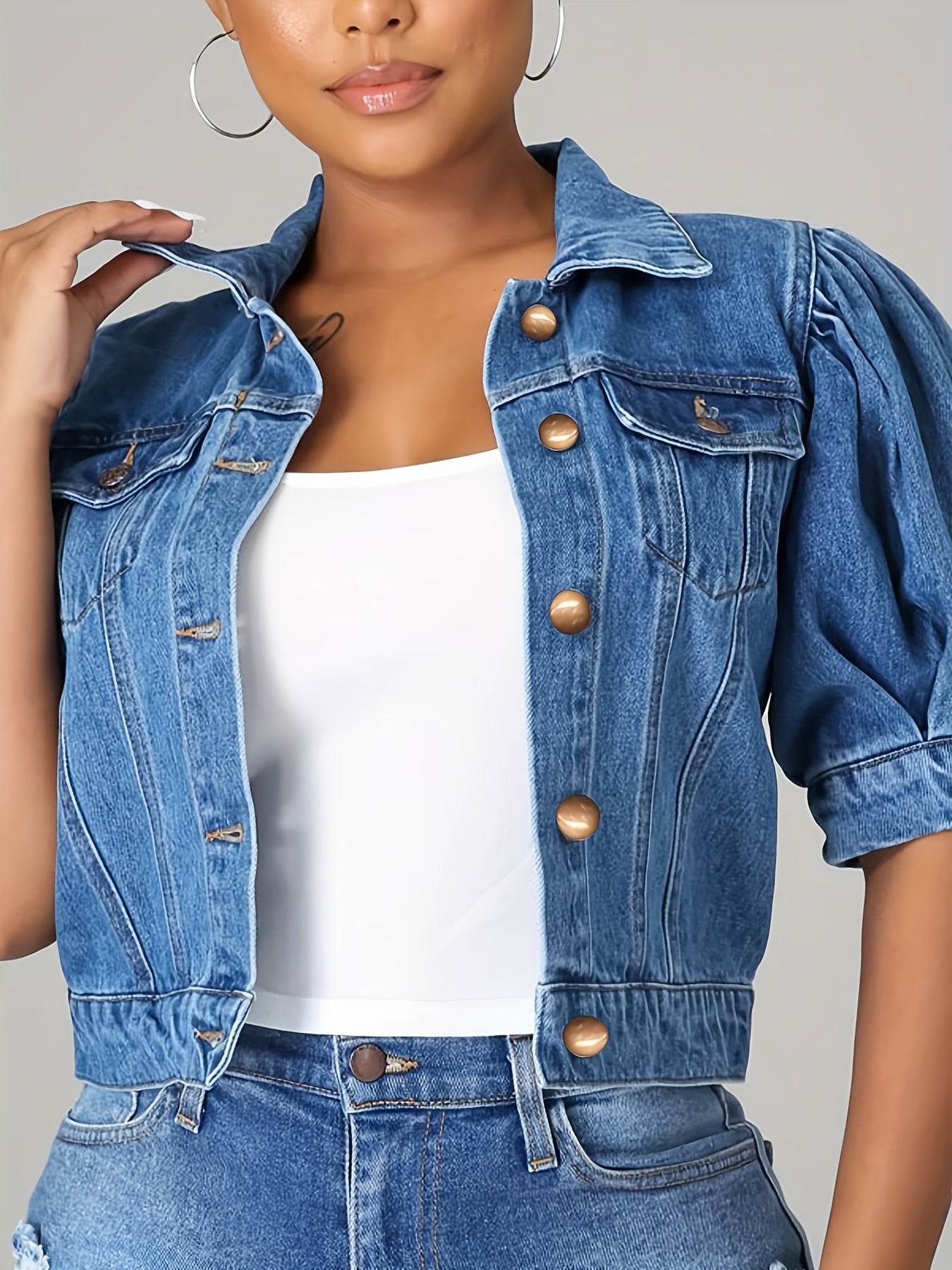 Lovevop-Puff Short Sleeves Flap Pockets Button Closure Washed Blue Cropped Denim Shorts, Women's Denim Shorts