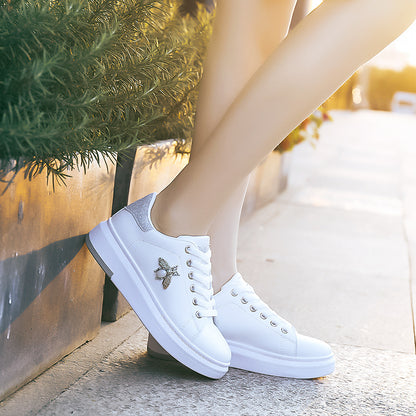 「lovevop」Small White Shoes, Women's 2022 Autumn New All-match Thick-soled Bee Decor Casual Skate Shoes