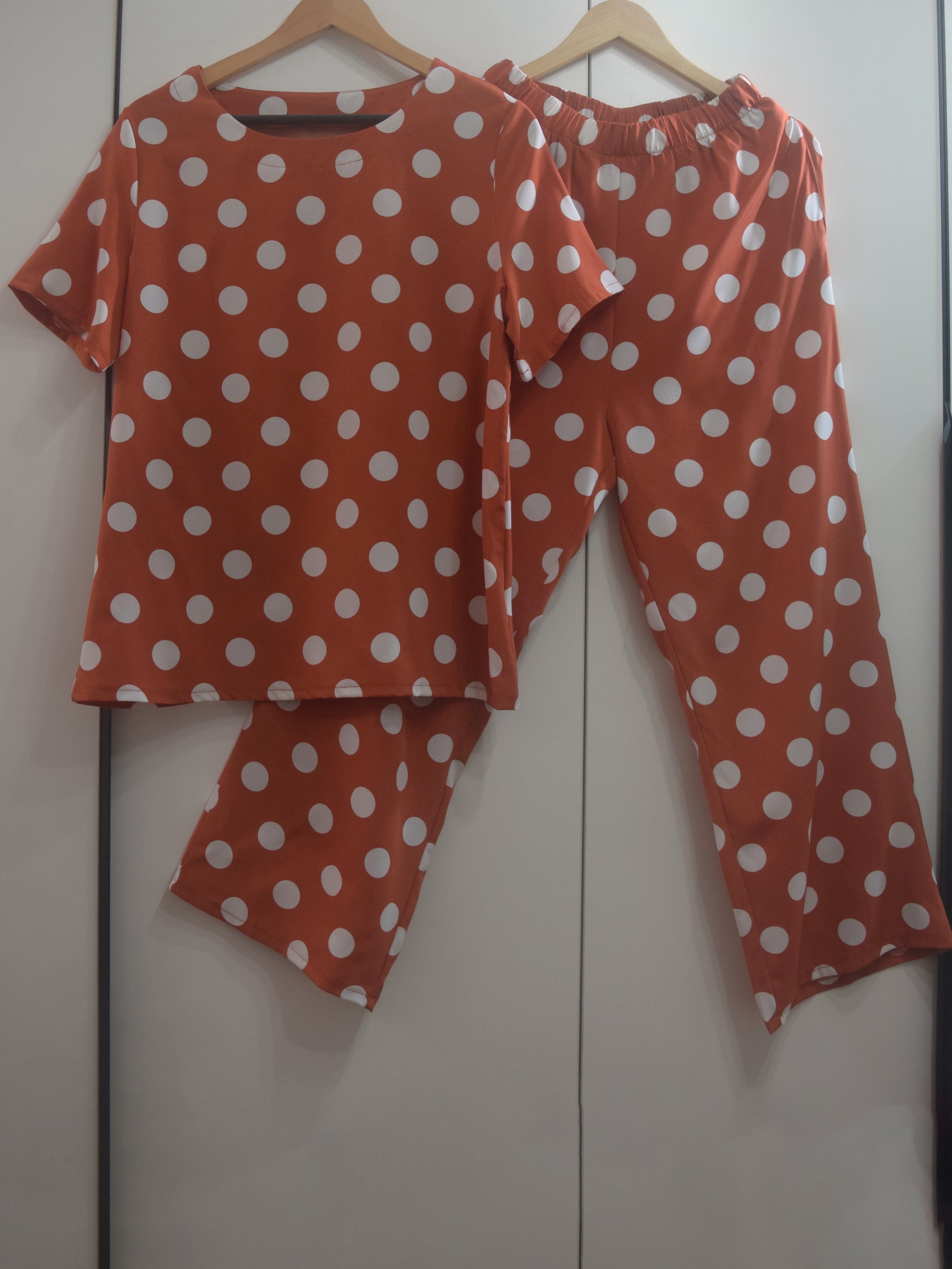 「lovevop」Casual Polka Dot Two-piece Set, Short Sleeve T-shirt & High Waist Elastic Pants Outfits, Women's Clothing