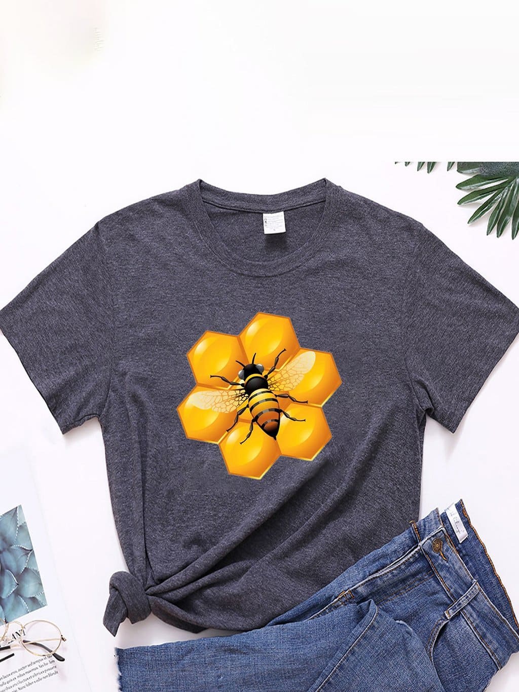 lovevop Summer Bee Art Print Casual Short Sleeve T-Shirt