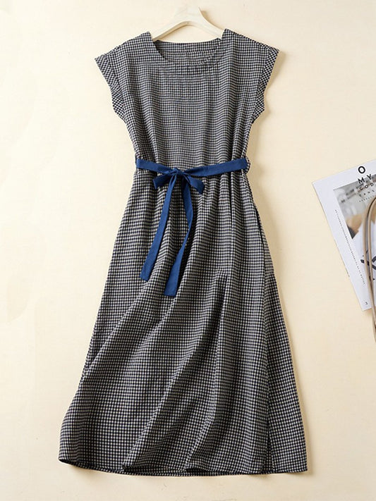 Women's Literary Plaid Sleeveless Tie Dress