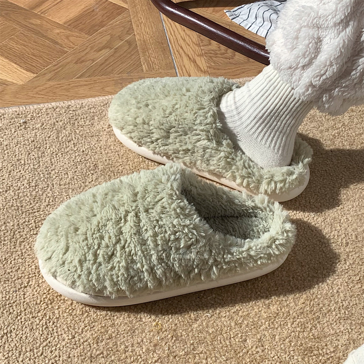 lovevop Warm Winter Home Furry Slippers