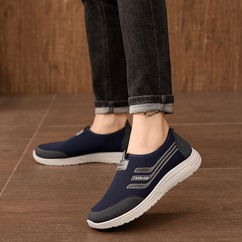 lovevop Men Knitted Fabric Breathable Comfy Slip-On Casual Walking Shoes