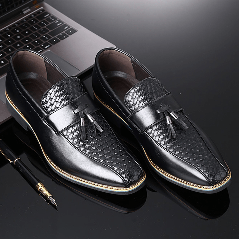 lovevop Men Tassel Decor Microfiber Leather Non Slip Business Casual Formal Shoes