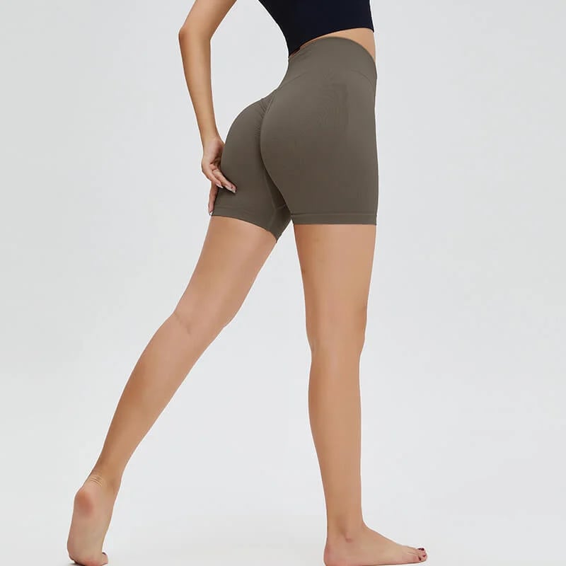 Hip lift three-quarter yoga pants