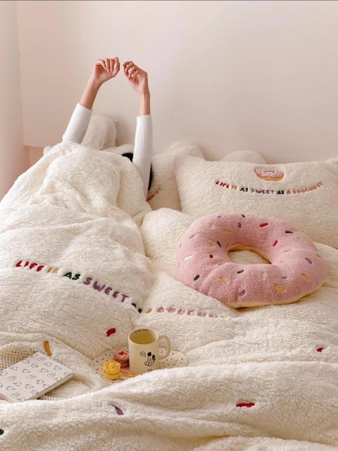 lovevop Donut Soft Lambswool Warm Bed Four Piece Sheet Set