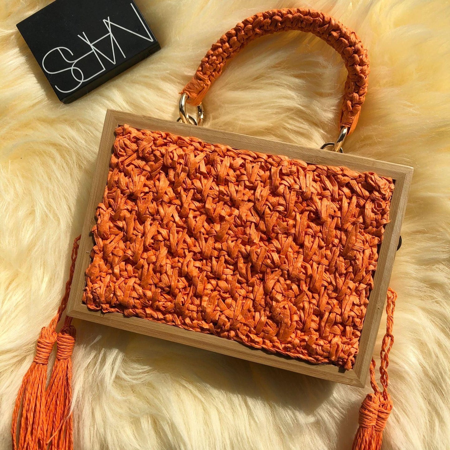 lovevop Wooden Frame Straw Bag