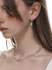 lovevop Original Designed Floral Pearl Beaded Necklace