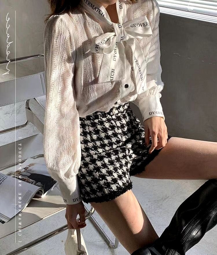 lovevop Lizakosht French style restoring ancient ways ribbon bow blouse female temperament of early spring new white shirt long sleeve lace tops