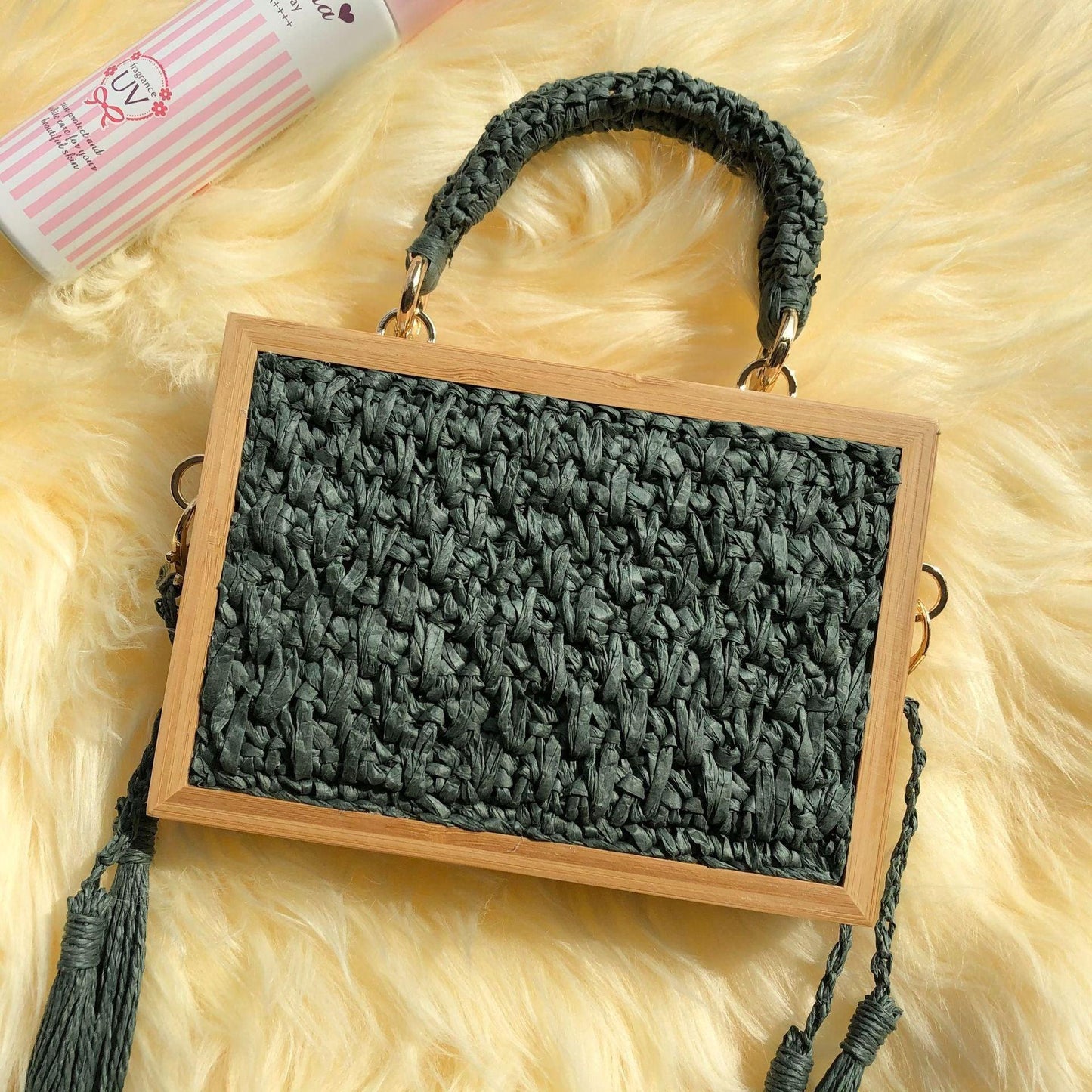 lovevop Wooden Frame Straw Bag