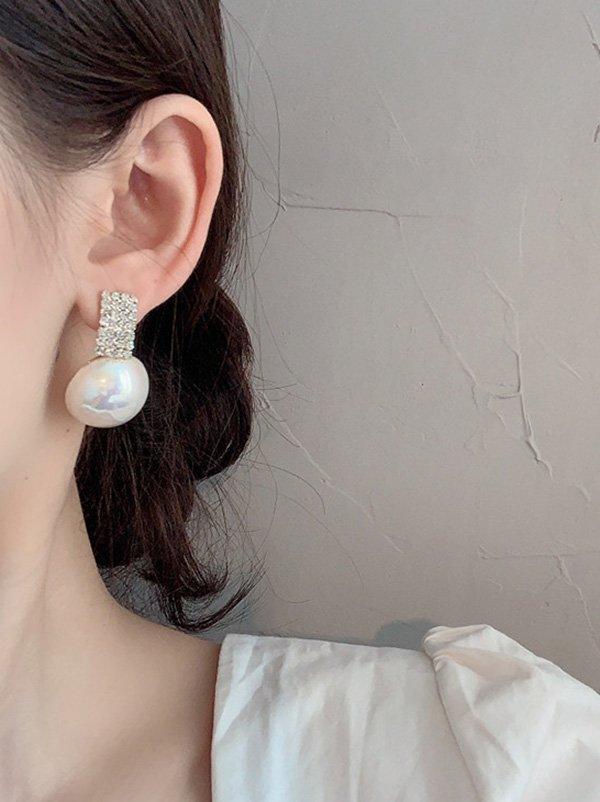 lovevop Large Pearl Earrings