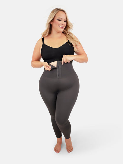 In-Control Medium Rise Hooked Leggings