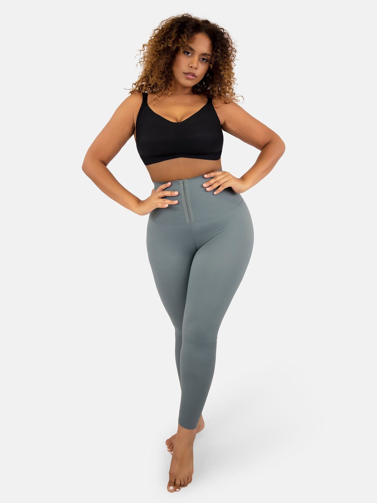 In-Control Medium Rise Hooked Leggings